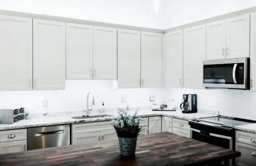 Babe Denny House | Stadium Lofts on Meridian #3