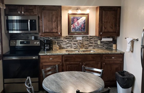 Dubois Hotel | Stagecoach Inn & Suites