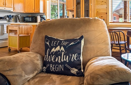 Stanley Cabin | Stanley Stays - The Ponderosa Pine Cabin