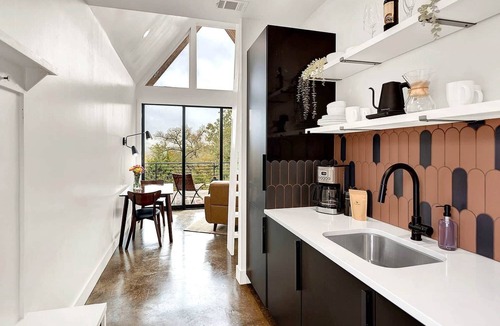 Wimberley Cabin | Starrynight Modern Cabin - BRAND NEW!