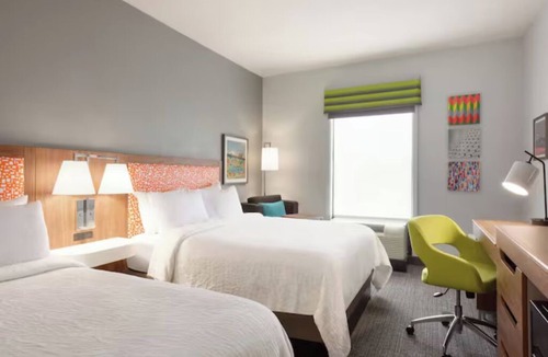 Houston Hotel | Stay at Ease in a Modern Room | Indoor Pool + Bfast | AMC Spring 10 - 3.1 miles