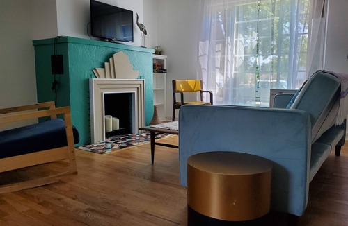 Coeur d'Alene House | Stay in a Castle! Downtown! Best location! FREE Bikes & Kayak! 2024 Renovation!