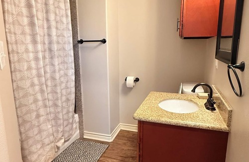 Bay City Apartment | Stay in a Restored 1929 Hotel in Downtown Bay City, TX