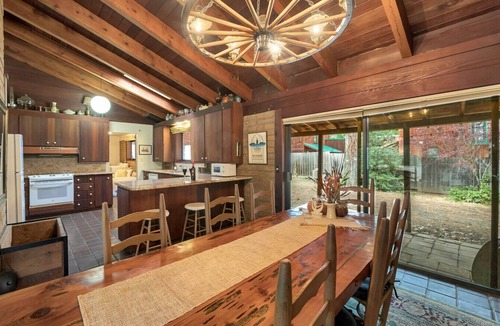 Graeagle House | Stay in Graeagle’s One-of-a-Kind Artist’s Adobe