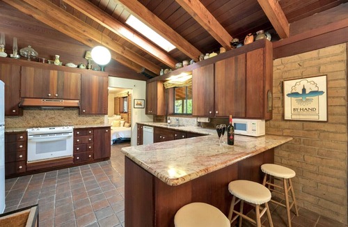 Graeagle House | Stay in Graeagle’s One-of-a-Kind Artist’s Adobe