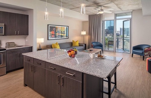 Civic District Hotel | Stay In Luxury @Worldmark Austin For SXSW 2023! - Deluxe StudioA