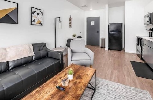 Downtown Columbus House | STAY IN THE HEART OF COLUMBUS + 24/7 GYM ACCESS