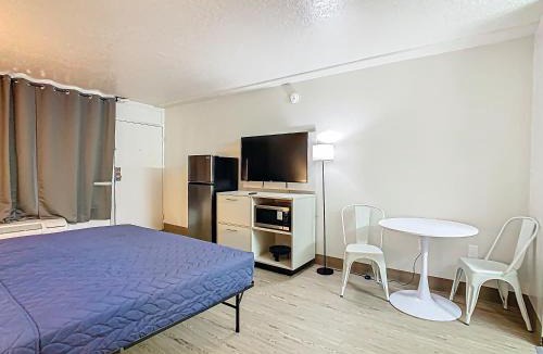 Davenport Hotel | Stayable Davenport