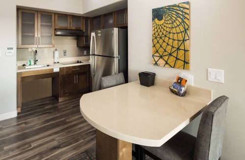 Lake Jackson Hotel | Staybridge Suites Lake Jackson by IHG