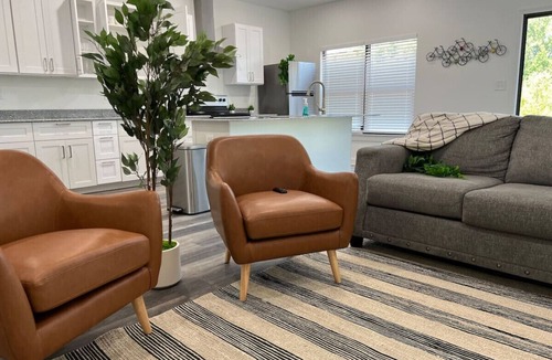 Ponderosa - Wingate House | Staycation near Carowinds K Bed/2Q