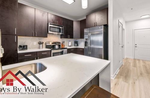 Cherry Condo | StaysByWalker Midtown Studio - Prime Location!