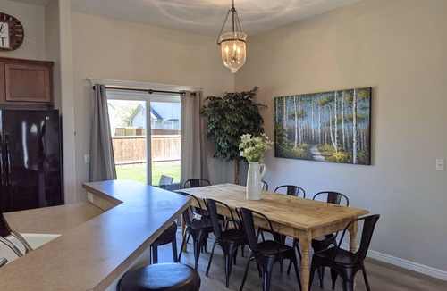 Star House | Stellar in Star - Spacious 4BR 2.5BA Near Eagle