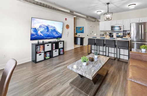 Lockerbie Square Apartment | Steps Away From Mass Ave in Heart of Indy with Balcony
