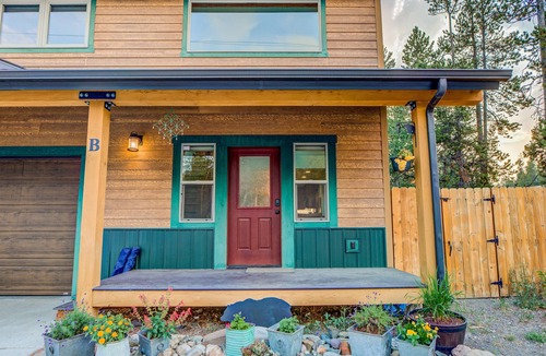West Yellowstone House | Steps from Yellowstone- Barnes on Boundary Unit B