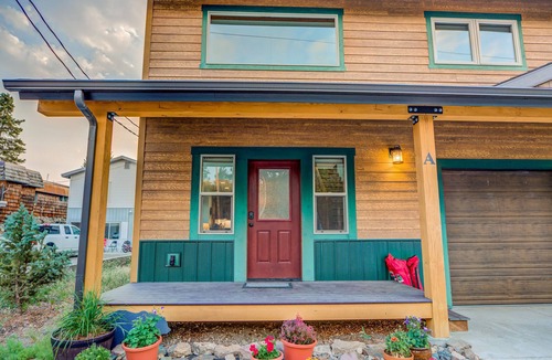 West Yellowstone House | Steps from Yellowstone- Barnes on Boundary Unit A