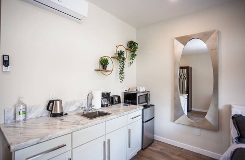 Bankers Hill Apartment | Steps to Balboa Park- Brand New Apt - Cozy Studio