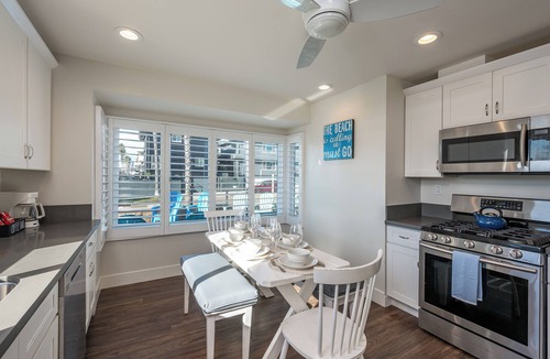 South Oceanside Apartment | Steps to the Shore – Entire 7‑Unit Coastal Retreat