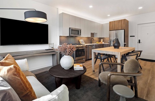 Everett Apartment | Sterling 1BR at Everett | Pool & Gym
