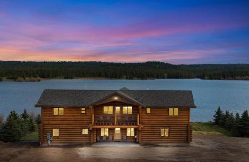 Island Park House | Stone Skipper Lodge