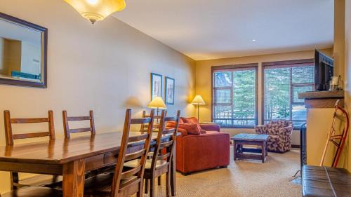 Sun Peaks Apartment | Stones Throw #11