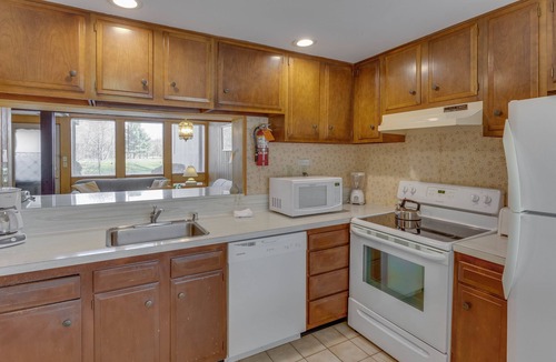 Mount Jackson Condo | Stony Court at Bryce Mountain by Coolvacay