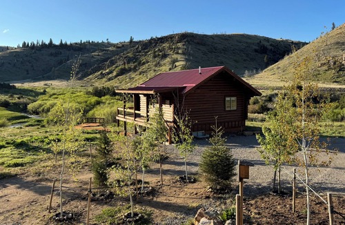 Madison County House | Streamside Cabin by the Madison River in SW MT sleeps 6