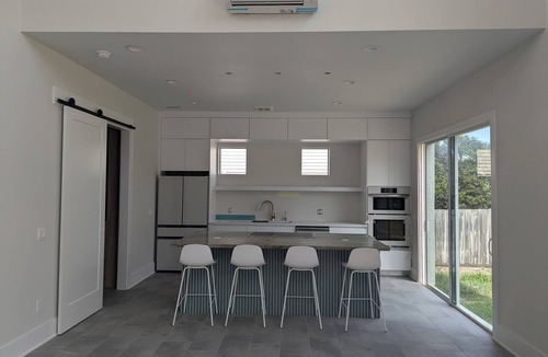 Ormond-by-the-Sea Villa | Striking Villa - Catagory 5 - w/pool, WiFi in fantastic Ormond Beach