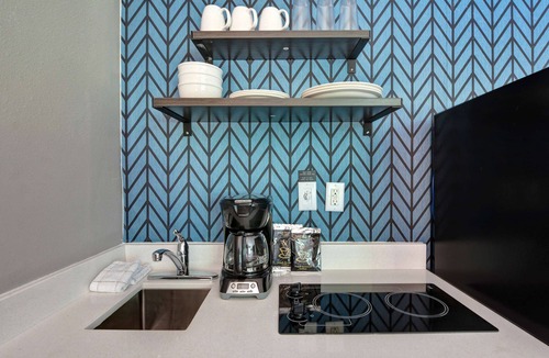 Southside Hotel | Studio 6 Extended Stay - Jacksonville, FL - Baymeadows