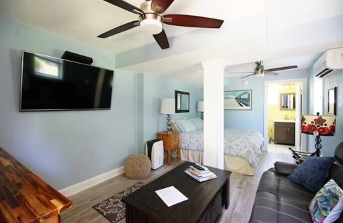 Sea Scape Apartment | Studio Apartment for Two