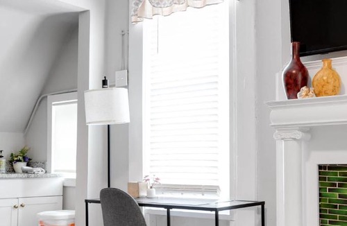 Fan District Apartment | Studio Nest 2Queen beds & 2TVs museums free parking