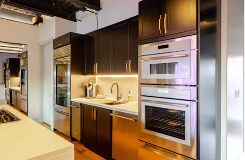 Stateline Villa | Studio31- Penthouse Villa/5 min to lake/Spa Amenities/Unbeatable Location