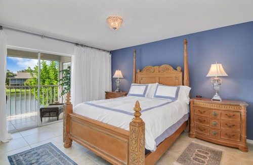Imperial Golf Estates Condo | Stunning 2 Bed 2Bath+Den Minutes Away From The Beach and Gomez Tennis Academy