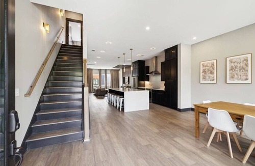 Madison House | Stunning 4 Bedroom/4.5 Bath Home w/Rooftop Deck!