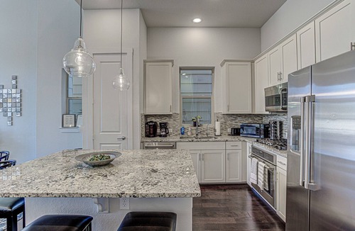 Tobin Hill House | Stunning 4-Bedroom Home Nearby Pearl/Patio
