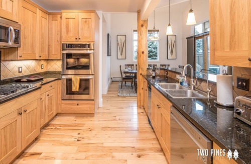Big Sky Meadow Village House | Stunning Big Sky Home! Private Patio with Hot Tub, Grill! 15Min to Resort, 5Min