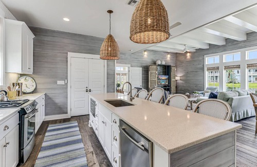 Cinnamon Shore House | Stunning Cinnamon Shore Home w/Lake View & Access to Resort-Like Amenities
