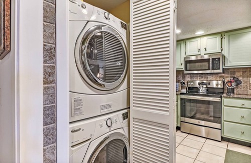 Fernandina Beach Condo | Stunning First-Floor Turtle Dunes Villa! Just Steps from Pool and Ocean!
