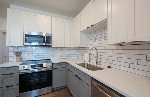 Clover House | Stunning Lake Wylie Apartment at VALE