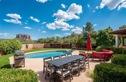 Sedona House | Stunning Luxury Paradise with Views, Pool and Hot