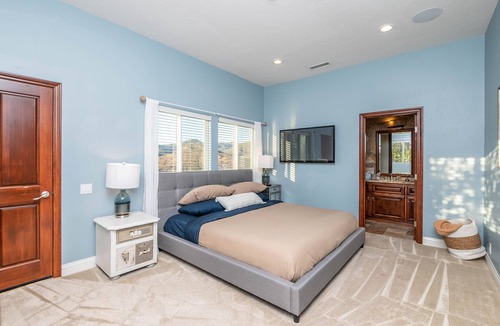 Escondido House | Stunning Mountain Top Resort w/Views: Pool/Hot Tub & Pool Table