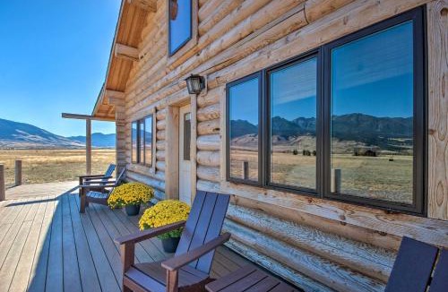 Livingston House | Stunning Mountain Views Livingston Cabin with Deck!