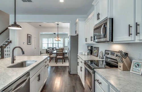 Talbot's Corner House | Stunning New E Nashville Townhouse mins from B'way