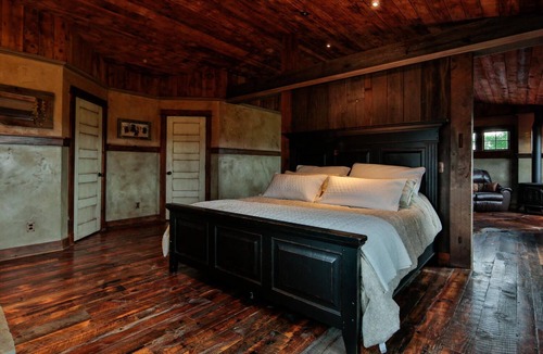 Bozeman Cabin | STUNNING SETTING.Peaceful and Private.