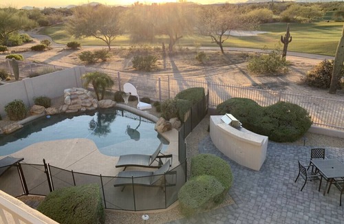 Glen Eagle House | STUNNING & SPACIOUS Golf Course Paradise | 🔥Pool | Balcony view | BBQ | Fire pit