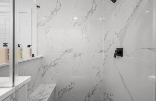 North Houston Apartment | Stunning TownHome in Houston