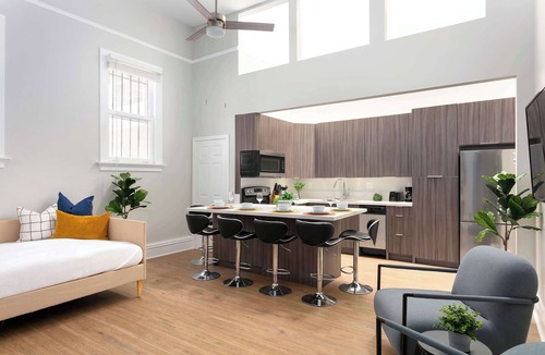 Gaslamp Quarter Apartment | Stylish 2BR Loft | Wifi, Sleeps 6 + Prime Spot