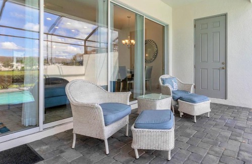 Davenport House | Stylish 3BR Townhouse with Pool near Disney