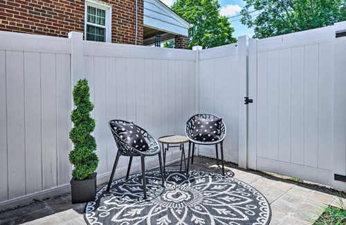 Michigan Park Apartment | Stylish DC Studio ~ 5 Mi to National Mall!