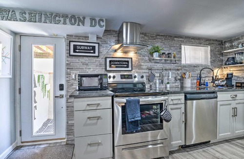 Michigan Park Apartment | Stylish DC Studio ~ 5 Mi to National Mall!