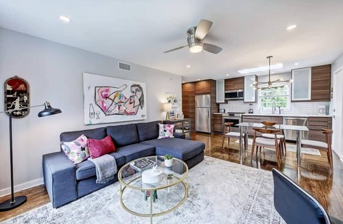 Cherry Condo | Stylish Myers Park 1BR King Condo | Queens Rd